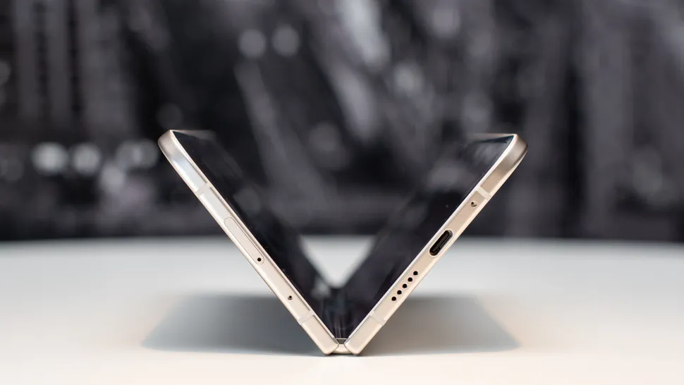 Pixel 9 Pro Fold design