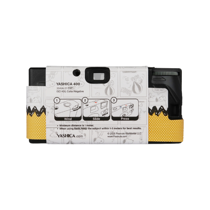 YASHICA Single Use Film Camera (Snoopy Comic World) - back